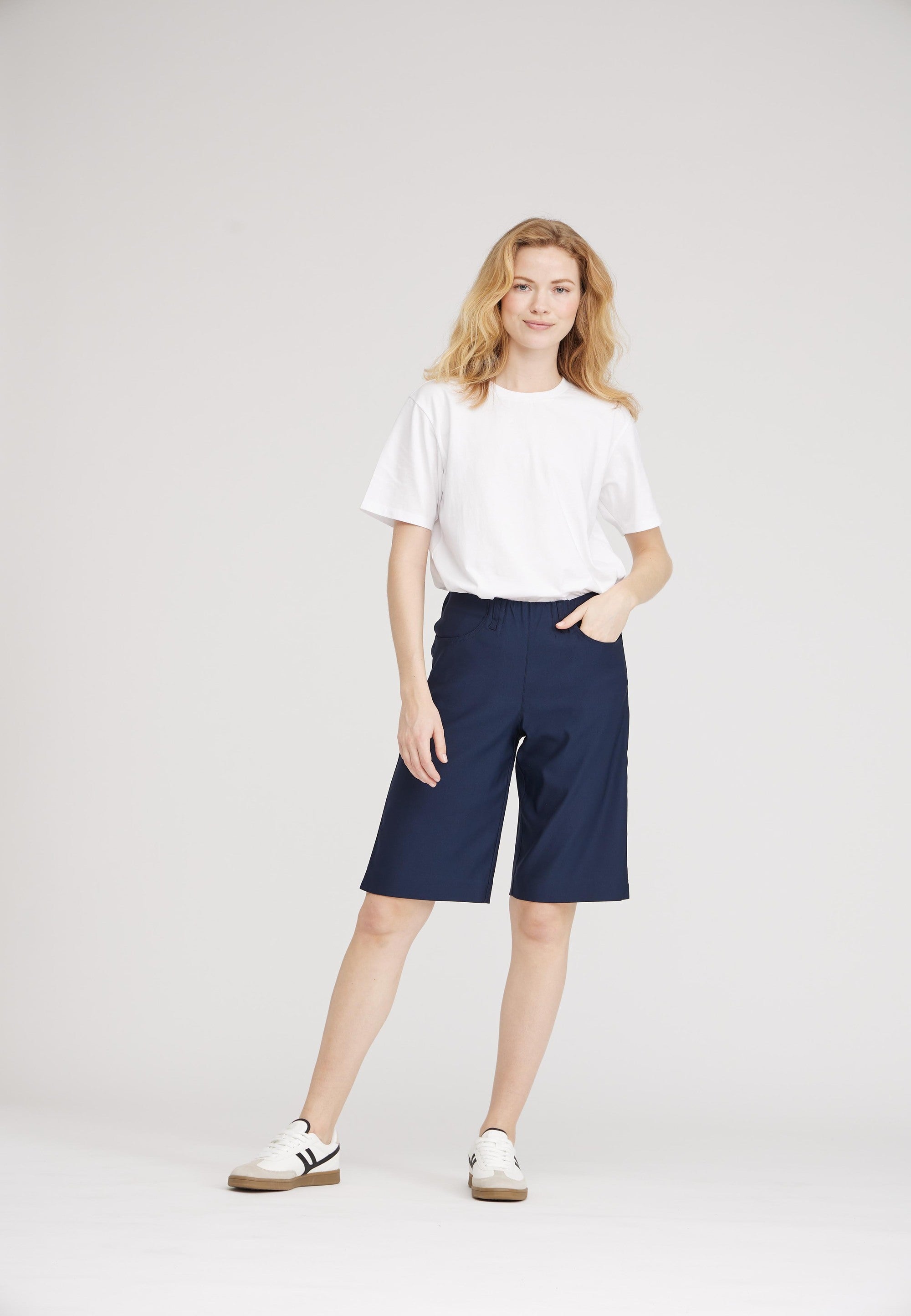 LAURIE Donna Loose Shorts Trousers LOOSE 49000 Navy